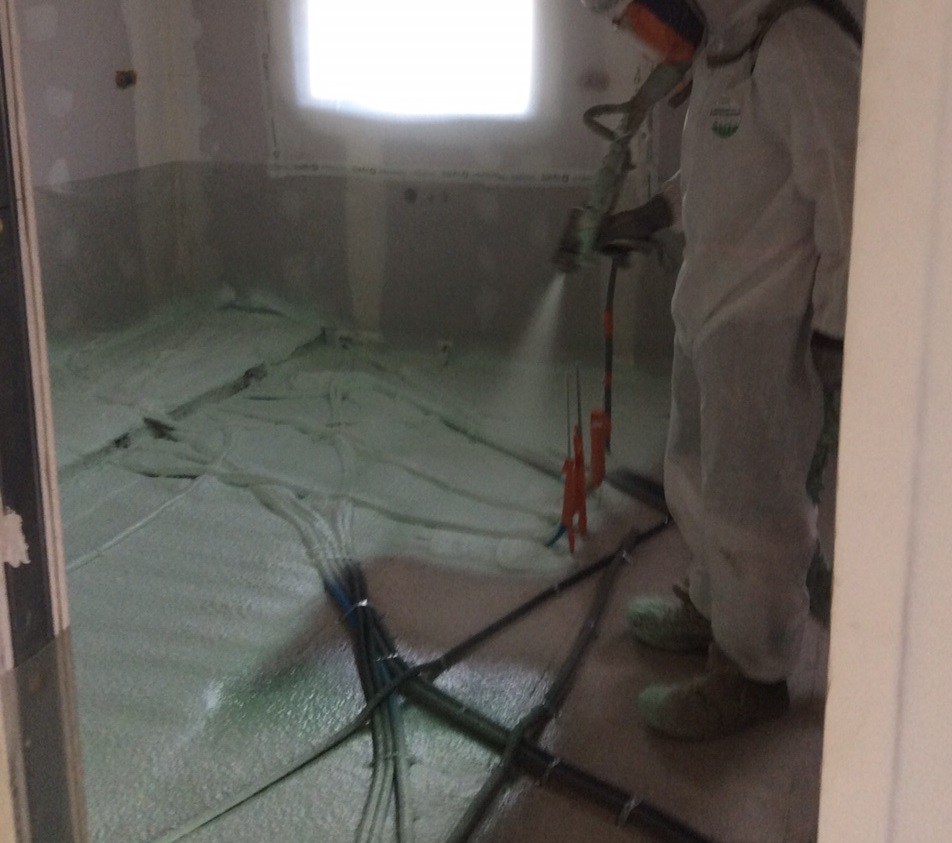 Isolation en polyuréthane projeté